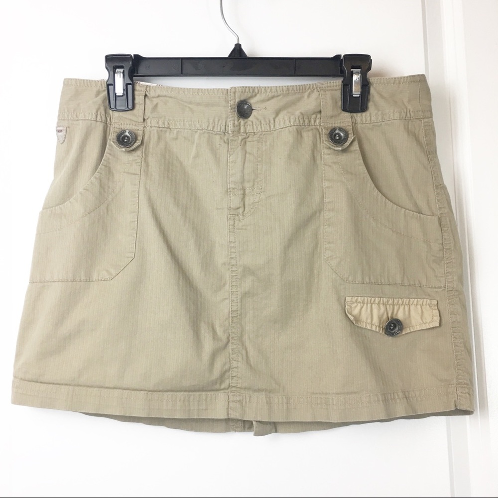⤵️$24 Oakley Mini Skirt - Khaki Beige - Stretchy